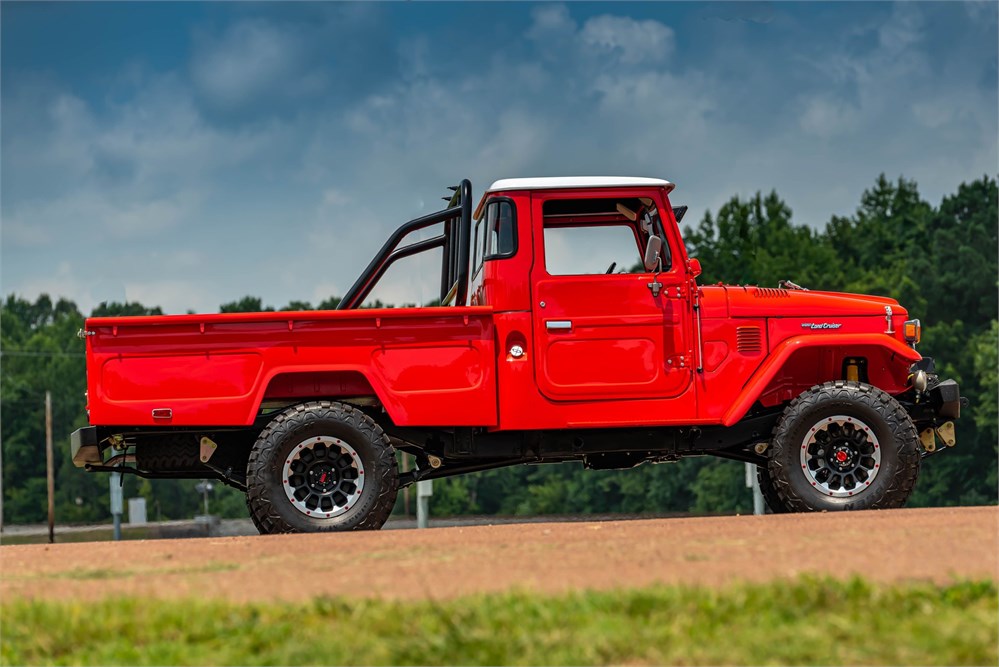 1982 Toyota Land Cruiser FJ45 available for Auction | AutoHunter.com